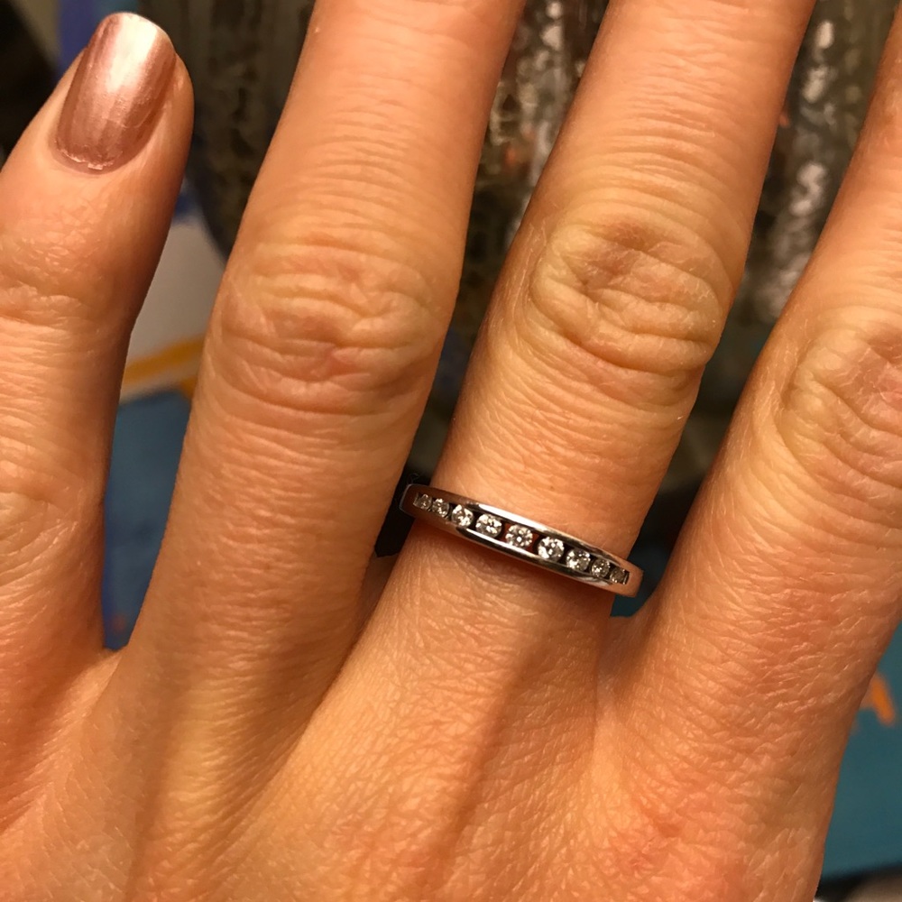 Diamond Ring - Picture 3 of 3